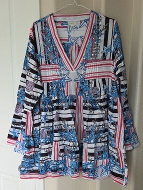 NWOT POL Striped Star Floral Pintuck Mini Cotton V neck Dress Tunic Size M